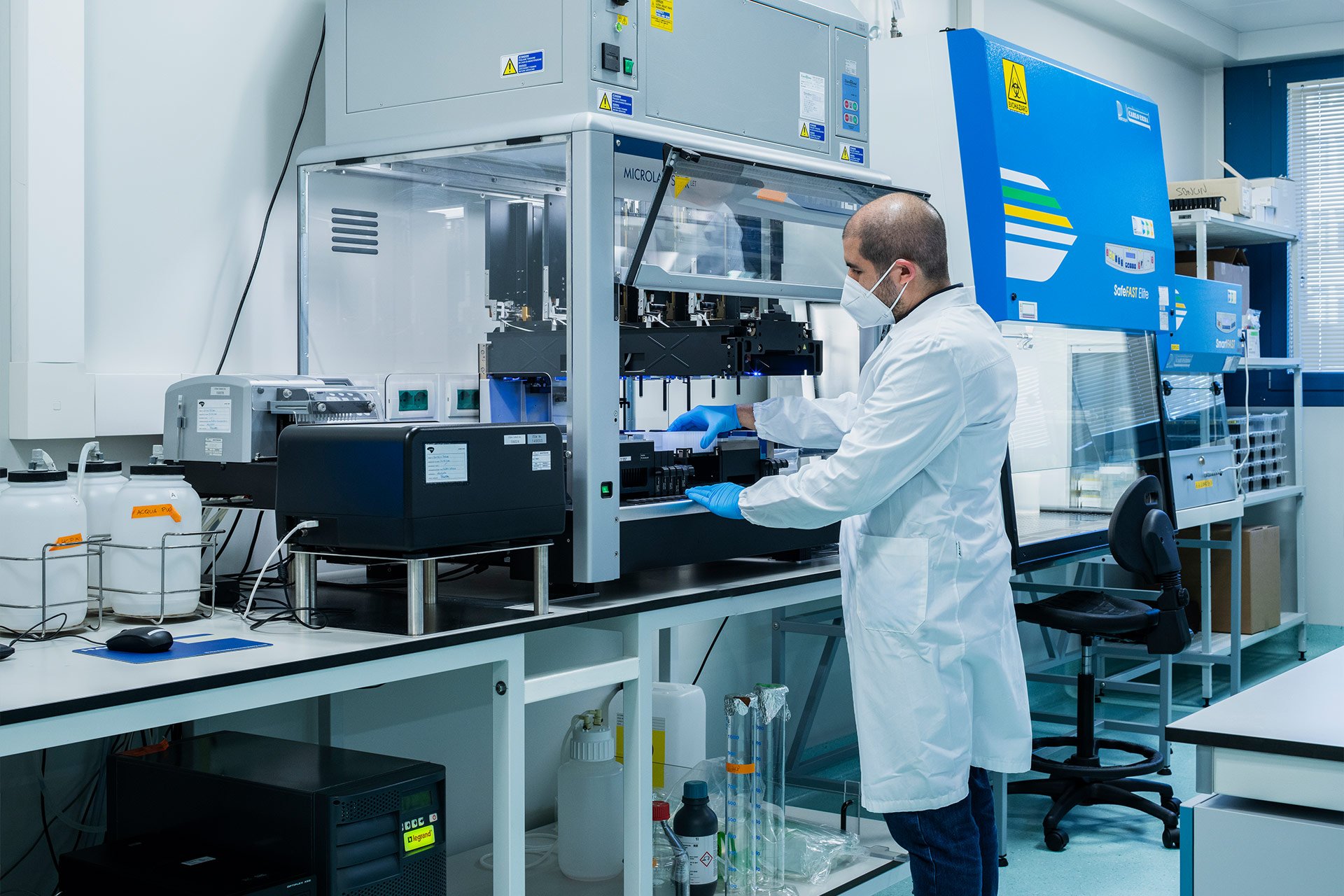 Viral vector manufacturing services gene therapies agc biologics